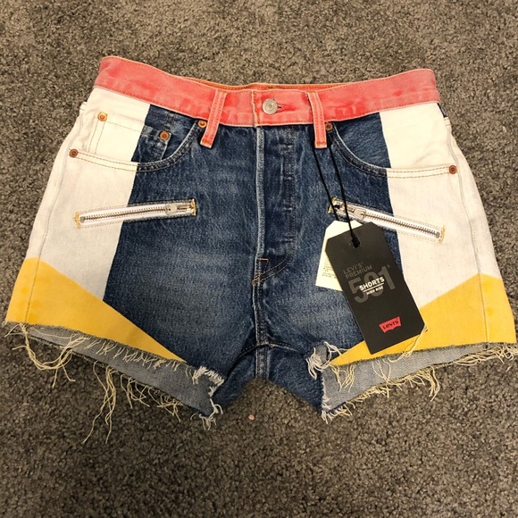 Levi's Pants - NEVER WORN LEVI SHORTS!!!